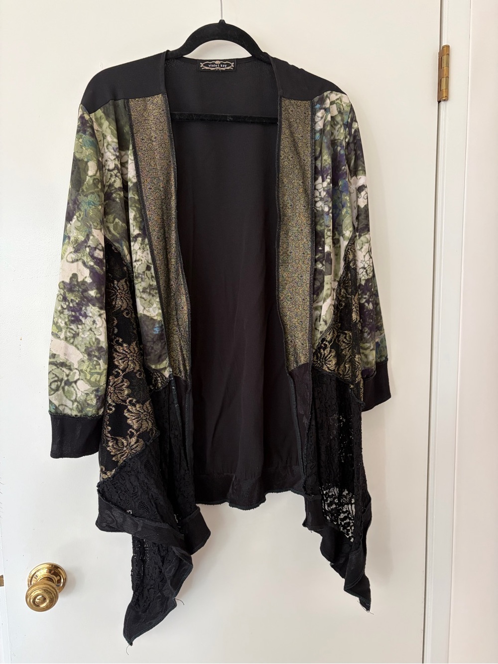 Violet Kay Floral Lace Open-Front Cardigan - Black & Green